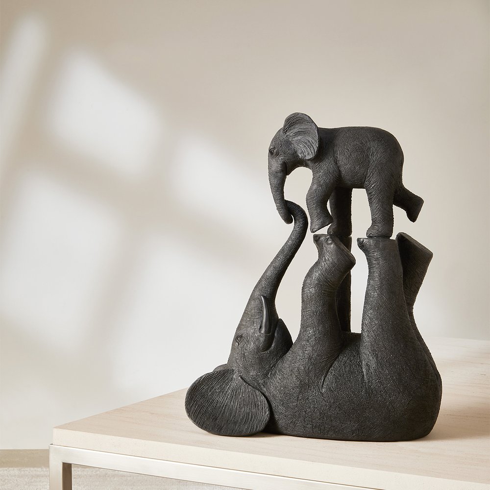 escultura elefantes mae e filhote preto 2