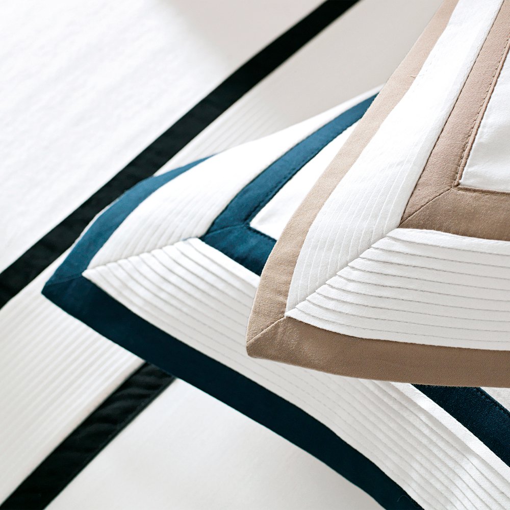 02 jogo de cama trussardi 300 fios 100 algodao egipcio castello branco e nero