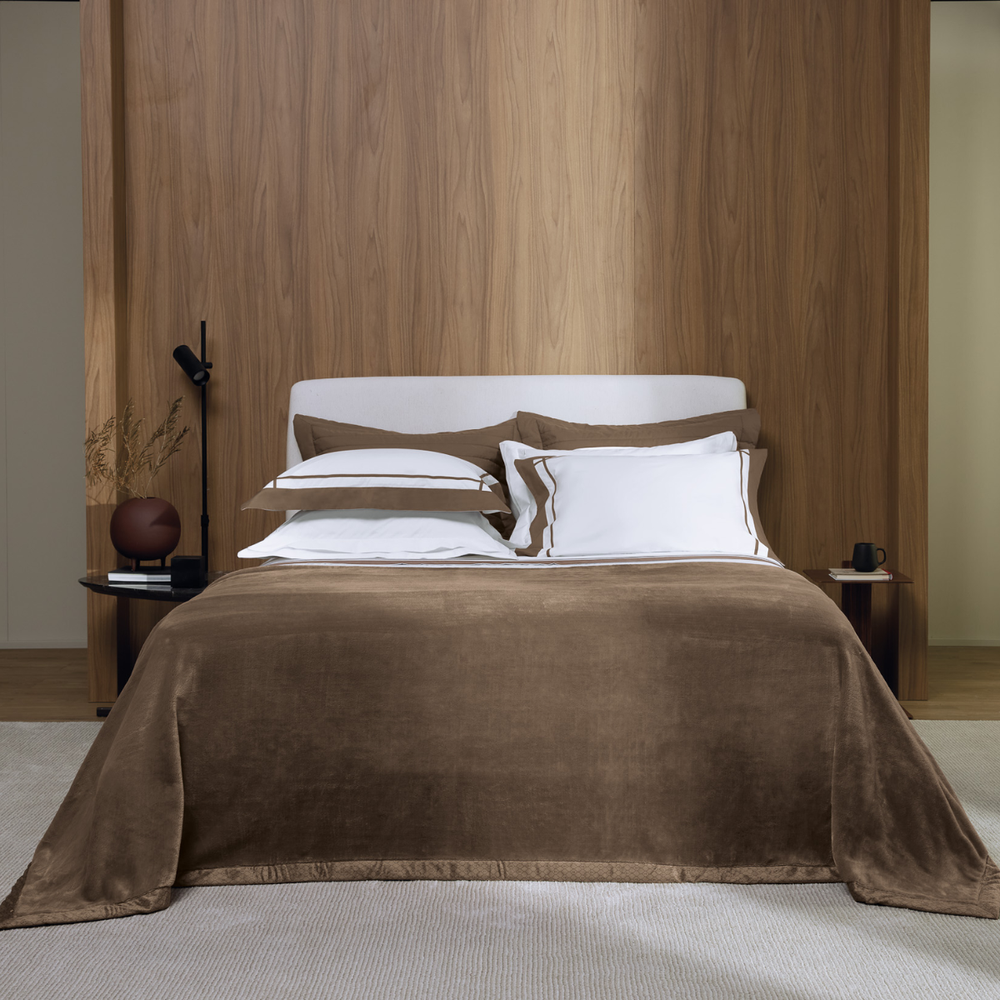 02 cobertor trussardi 100 microfibra aveludado piemontesi queen marrone